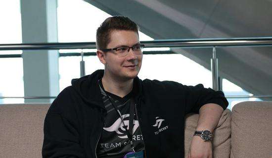 使他们在比 使他们在比